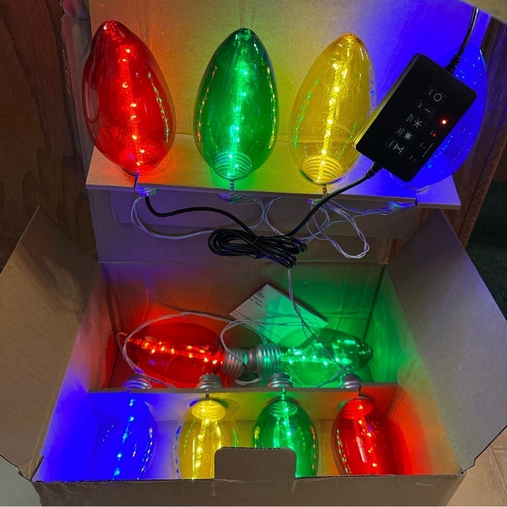 Bethlehem Lights Christmas 9' Plug-In Oversized
C9 Light Strand Multicolored NIB